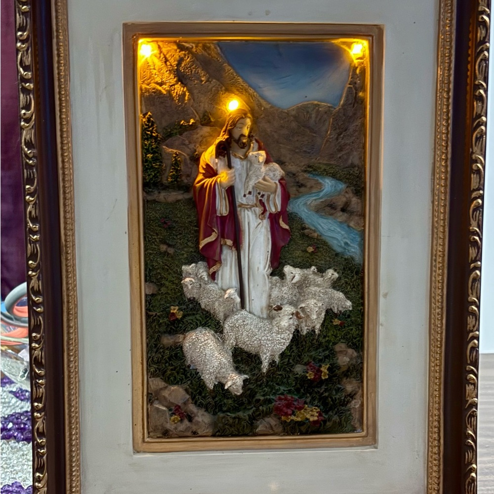 ‘The Good Shepard.’ Vintage 3D Lighted Picture Of Jesus Holding A Lamb.